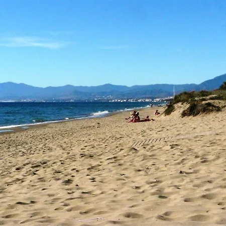New Listing - Luxury 2 Bedroom Apartment, Immaculate Condition, In Elviria Near Apartment